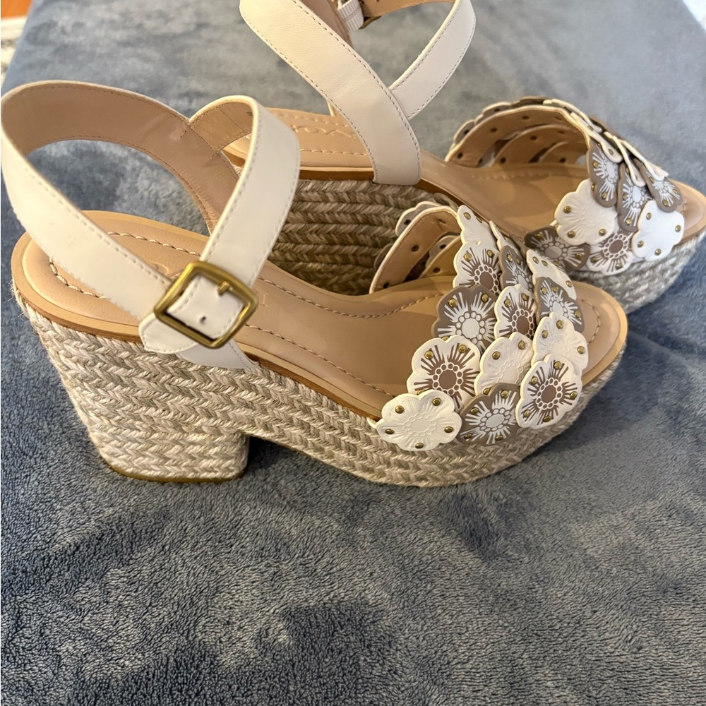 Coach White Floral Leather Block Heel Sandals with Tan Accents - Picture 2 of 4